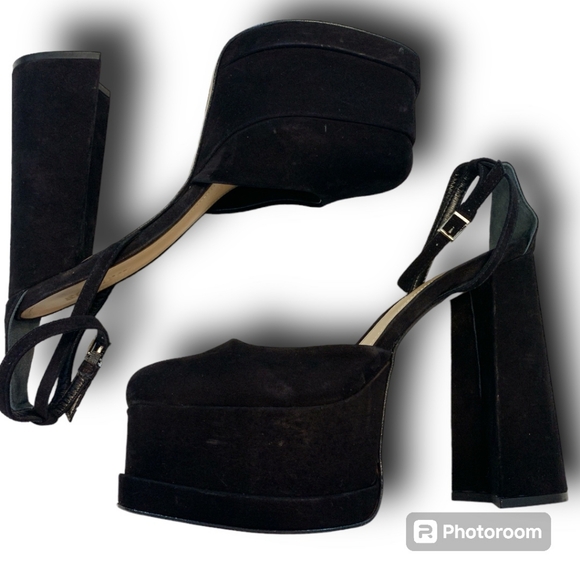 SCHUTZ Shoes - NWOB Schutz “LUAN” Black Square Toe Nubuck Black Suede Platform Heels, size 8.5